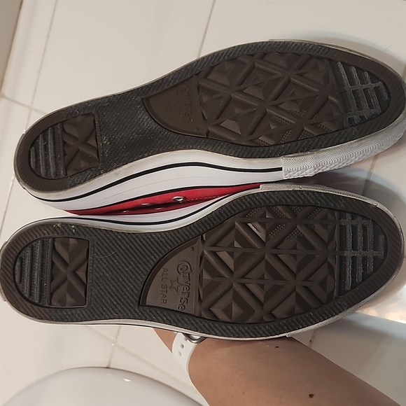 Converse - Picture 3 of 6